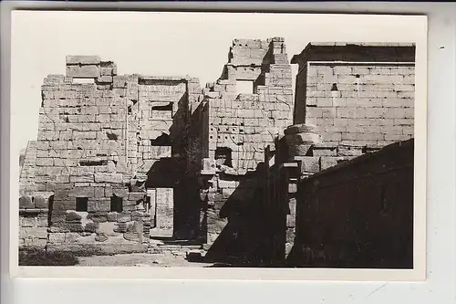 ET - THEBES, Medinet-Habu, Royal palaca of Ramses III