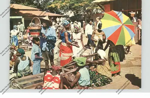 SENEGAL - Market, ethnic costumes