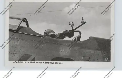 MILITÄR - 2.Weltkrieg, Flugzeug / Airplane - MG-Schütze im Heck eines Kampfflugzeuges