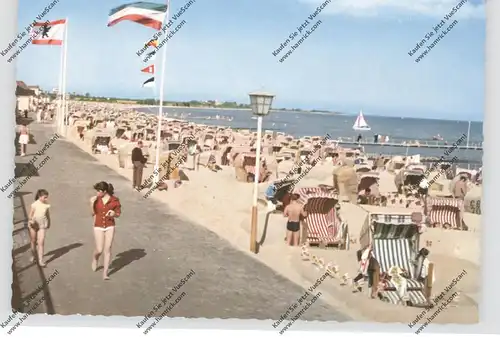 2436 KELLENHUSEN, Strandleben, Strandkörbe