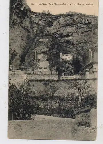 F 37210 ROCHECORBON, La Pierre tombee