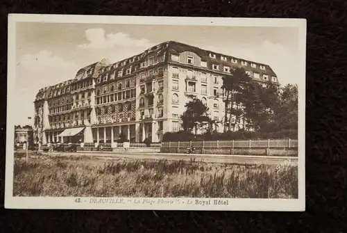 F 14800 DEAUVILLE, "La Plage Fleuris" Le ROYAL HOTEL