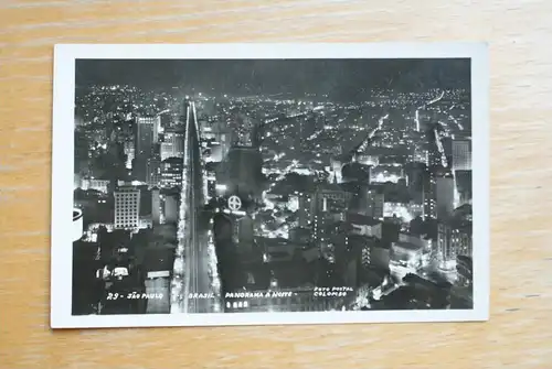 BRA - Brasilien, SAO PAULO; Panorama a noite, - BAYER - WERBUNG -