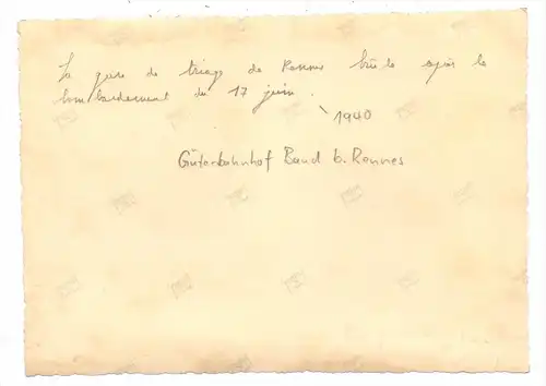 F 35000 RENNES, 2.Weltkrieg, Explosion eines Munitionszuges am Bahnhof Rennes, 5 Original-Photos, 18 x 12,5 cm