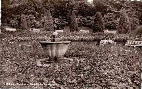4630 BOCHUM, Brunnen im Rosengarten, 1962