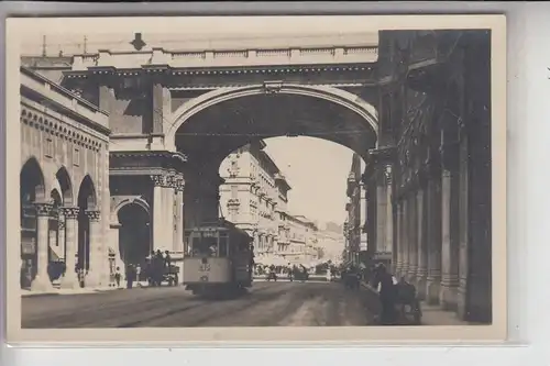 I 16100 GENOVA, Pobte Monumentale e Via XX Settemnbre, Strassenbahn - Tram