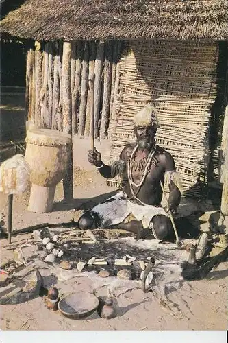 VÖLKERKUNDE - Ethnic, Zimbabwe - African Witch Doctor