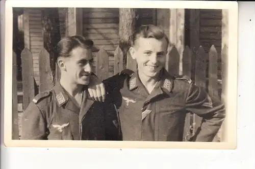 MILITÄR - UNIFORM, Wehrmachts-Kameraden, Photo-AK