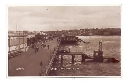 UK - ENGLAND - ISLE OF WHITE - RYDE from Pier, Valentines