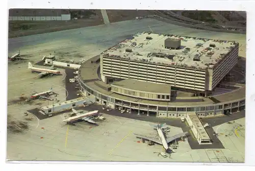 AIRPORT / FLUGHAFEN - Toronto International Airport, air view