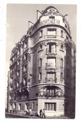 F 75017 PARIS, Foyer Porta, rue Pierre Demours