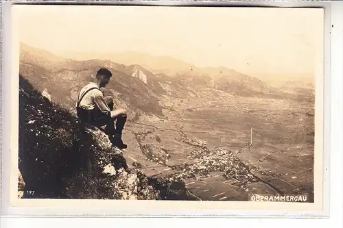 8103 OBERAMMERGAU, Panorama v. Berg, rücks. Autogramm Anton Lang - Passionsspiele