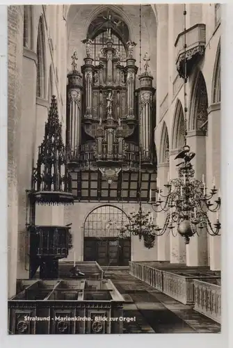 0-2300 STRALSUND, Marienkirche, Blick zur Orgel, 1962