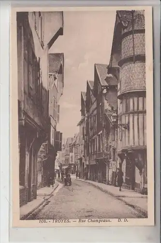 F 10000 TROYES, Rue Champeaux