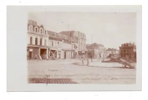 F 02100 SAINT QUENTIN, Strassenpartie am Bahnhof, Zerstörungen 1.Weltkrieg, Photo-AK