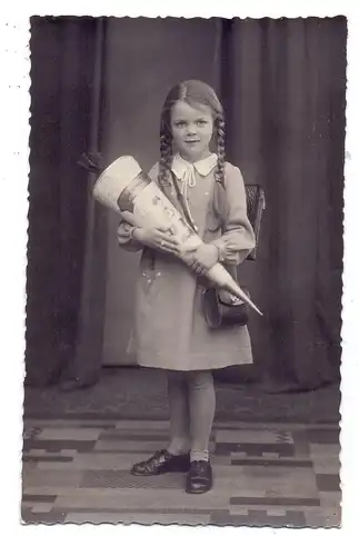 SCHULE - Einschulung, Schultüte, Photo-AK