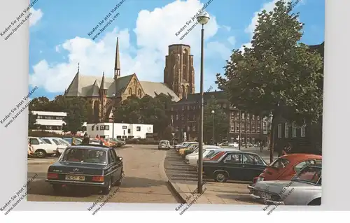 4650 GELSENKIRCHEN - BUER, St. Urbanus-Kirche, Oldtimer Mercedes-Benz, Audi, VW-Käfer
