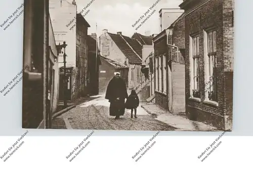 ZUID-HOLLAND - SCHEVENINGEN, In de nieuwe laantjes