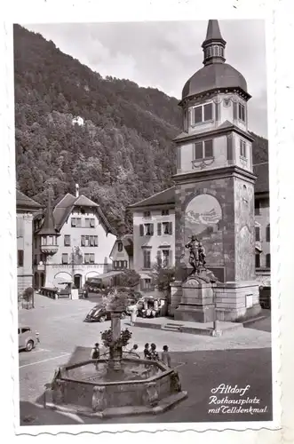 CH 6460 ALTDORF UR, Rathausplatz mit Telldenkmal