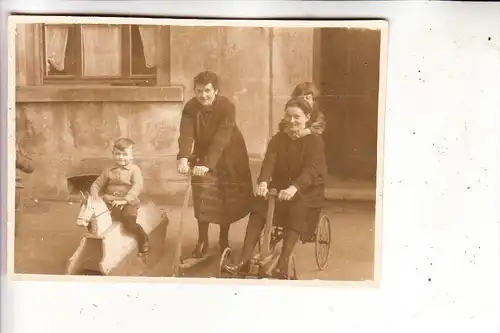 SPIELZEUG / Toys - Trettroller / Vierrad / Schaukelpferd / Rocking Horse / Chevale a Bascule / Cavallo a Dondolo, Photo