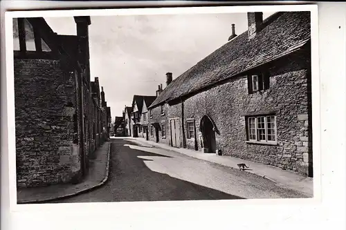 UK - ENGLAND - WILTSHIRE - Lacock Village