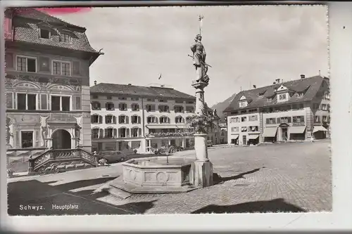 CH 6430 SCHWYZ, Hauptplatz, 1958, leichte Randverfärbung