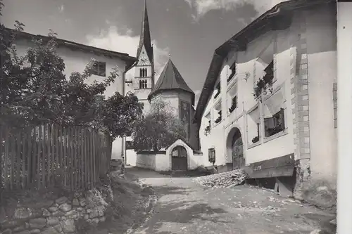 CH 7535 SANTA MARIA im Münstertal, Dorfpartie  bei der Kirche