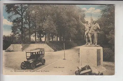 F 22100 DINAN, Le Monument aux Morts pour la Patrie, Automobil - Hotel - Taxi