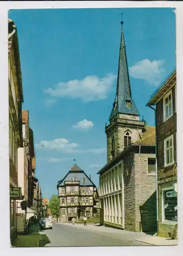 3436 HESSISCH LICHTENAU, Hauptstrasse mit Kirche, VW-Käfer