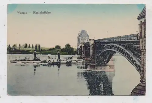 BINNENSCHIFFE - RHEIN, Frachtschiff vor Worms