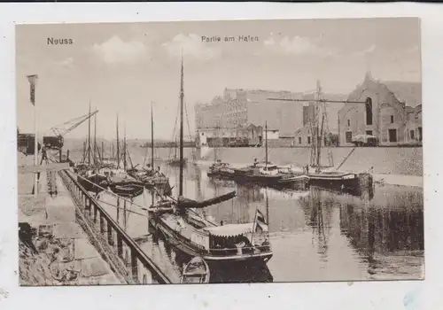 4040 NEUSS, Hafen, Frachtschiffe