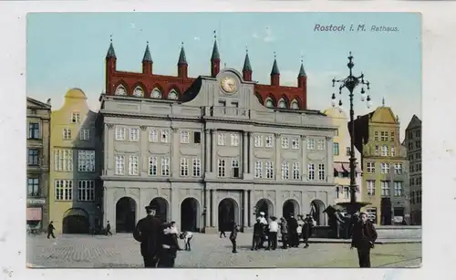 0-2500 ROSTOCK , Rathaus, belebte Szene