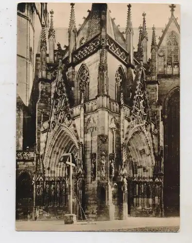 0-5000 ERFURT, Dom, Triangelportal, Kreuz auf dem Domberg mit Dach und prov. befestigt, 1957