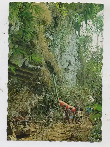 INDONESIA - TANA TORA, Southern Sulawesi, Stone Cave