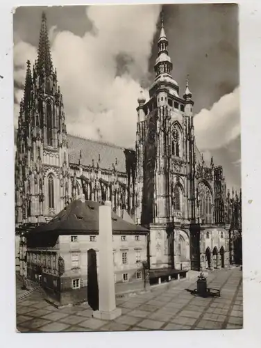 CZ 110 00 PRAHA  / PRAG, Svotovitska katedrala a monomit / St. Veitsdom