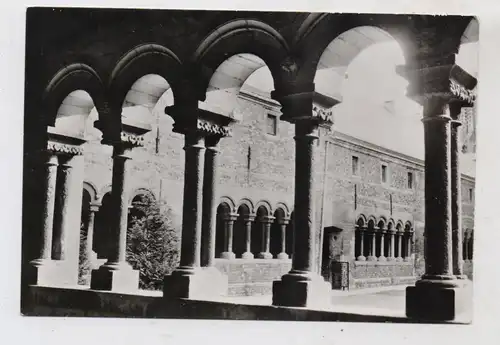 B 3700 TONGERN, Basiliek, Romaans Kloosterpand