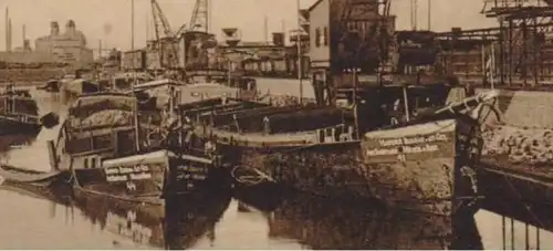 BINNENSCHIFFE - RHEIN, Frachtschiffe im Hafen Worms