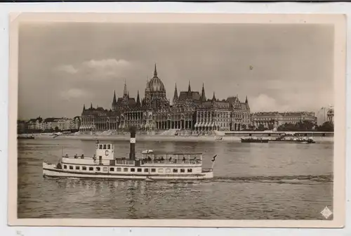 BINNENSCHIFFE - DONAU - Donaudampfer vor Budapest, 1930