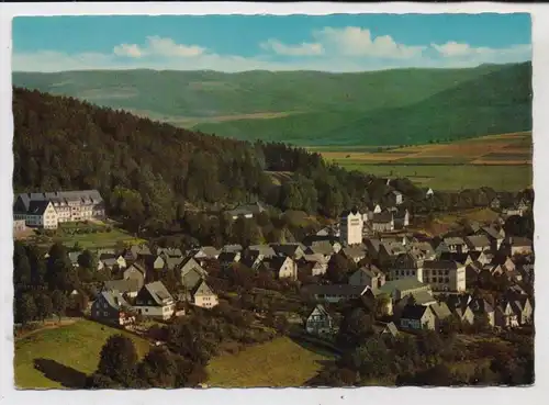 5948 SCHMALLENBERG - FREDEBURG, Blick auf den Ort