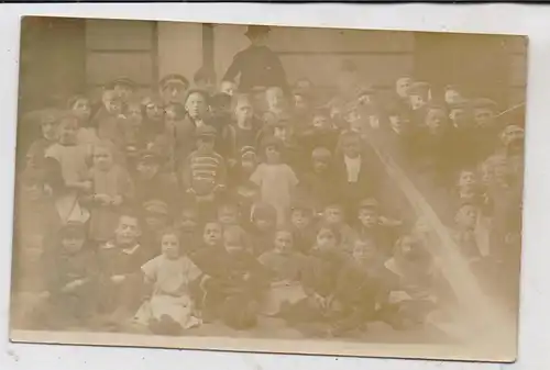 5000 KÖLN - MÜLHEIM, Laut Text alle Kinder der Windmühlenstrasse 1916, Photo - AK an einen Militär Geistlichen