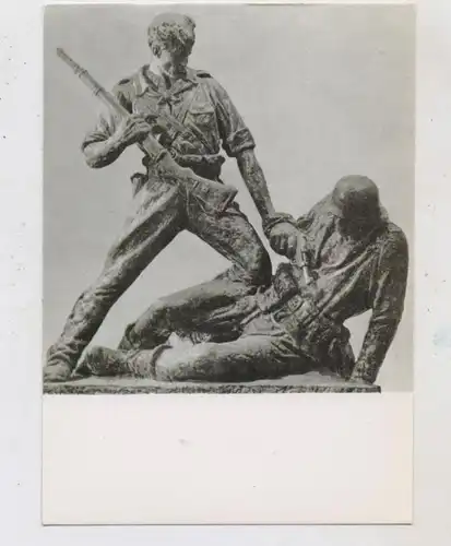 KÜNSTLER - ARTIST - ODISE PASKALI, Bildhauer Albanien, "Monumenti i partizanit fitimtar"