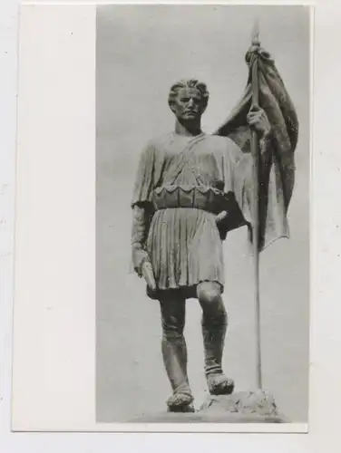 KÜNSTLER - ARTIST - ODISE PASKALI, Bildhauer Albanien, "Flamurtari"