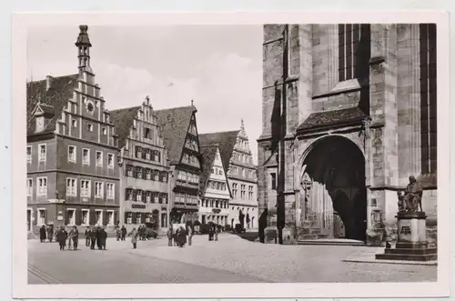 8804 DINKELSBÜHL, Marktplatz mit Christoph - von - Schmid - Denkmal