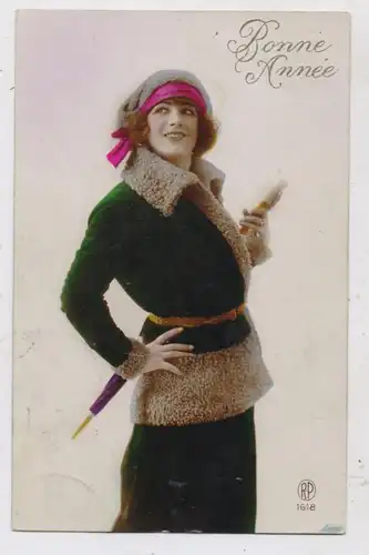 MODE - Schirme / Umbrella / Parapluie / Ombrela / Paraplu - Dame mit Schirm, 1924