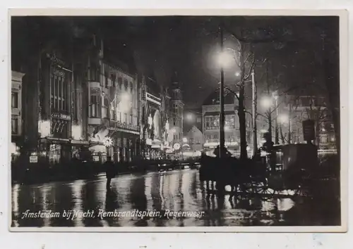 NOORD-HOLLAND - AMSTERDAM bij Nacht, Rembrandtsplein, Regenweer, Ed. van Daal