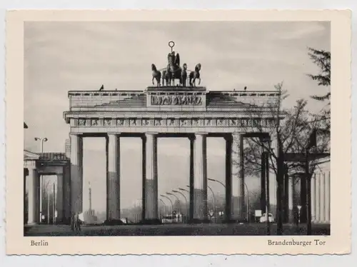 1000 BERLIN, BRANDENBURGER TOR, DDR - Zeit