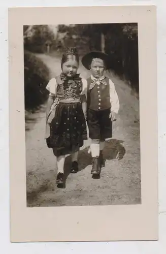 KINDER - Kinderpaar in Schwarzwälder Trachten, 1939