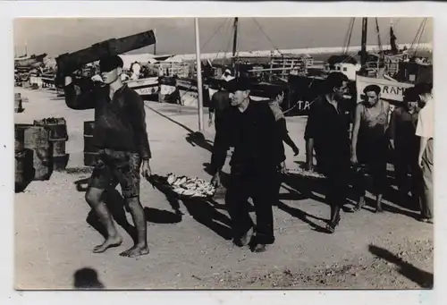 E 43850 CAMBRILS, Regresando de la pesca
