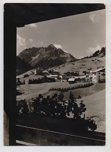 A 6991 MITTELBERG - HIRSCHEGG / Kleinwalsertal, Blick auf den Ort, 1964