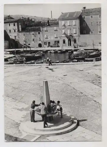 HR 51557 CRES, Narodni trg - cesma